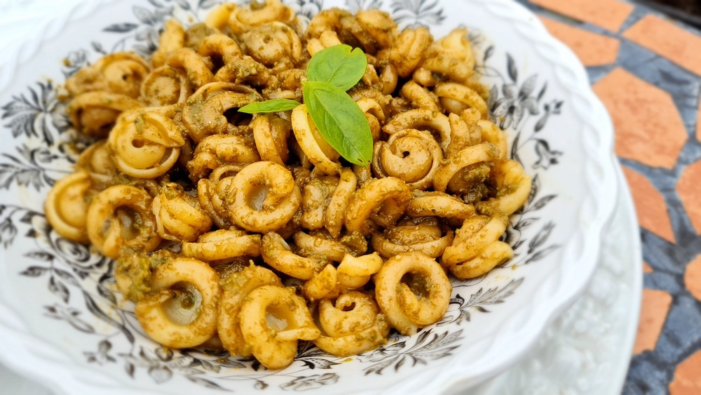 Simppeli pestopasta on täynnä makua. Kuva: Senni Loikala